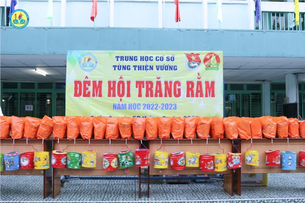 Trung thu 1.jpg